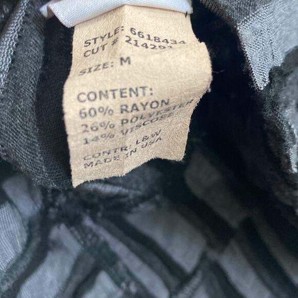 Cut loose women’s size medium button, front, long sleeve, gray, and black jacket - Picture 5 of 5